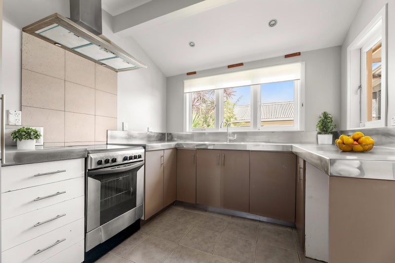 1/42 Overton Road, Papatoetoe, Auckland - Carousel 2