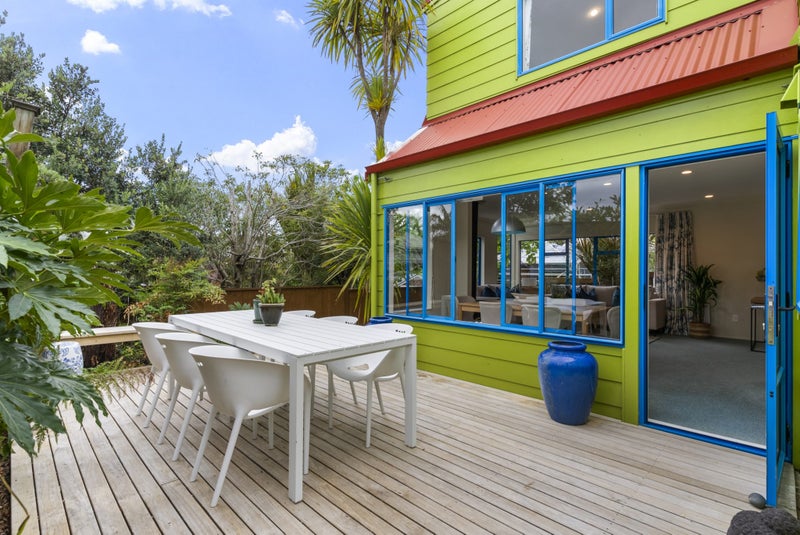 23B Kingsland Avenue, Kingsland, Auckland - Carousel 1