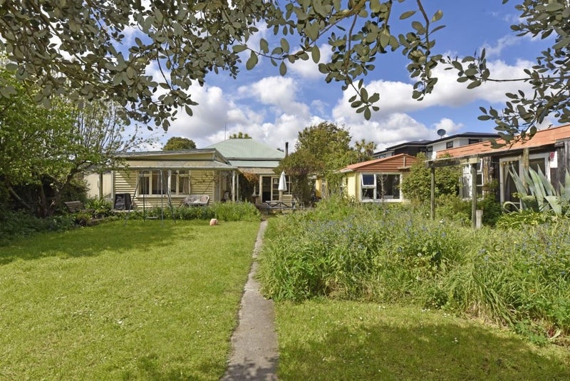 71 Mansfield Avenue, St Albans, Christchurch - Carousel 2