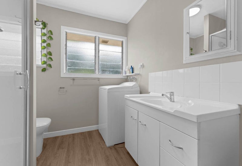 77 Birdwood Avenue, Papatoetoe, Auckland - Carousel 13