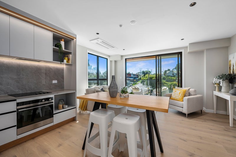 1/12 Burns Avenue, Takapuna, Auckland - Carousel 1