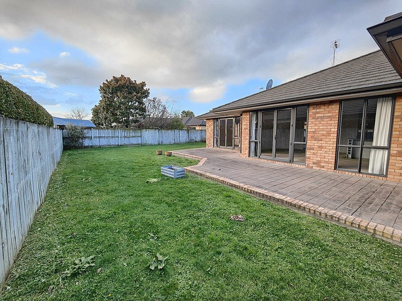 44 Wiltshire Drive, Huntington, Hamilton - Carousel 2