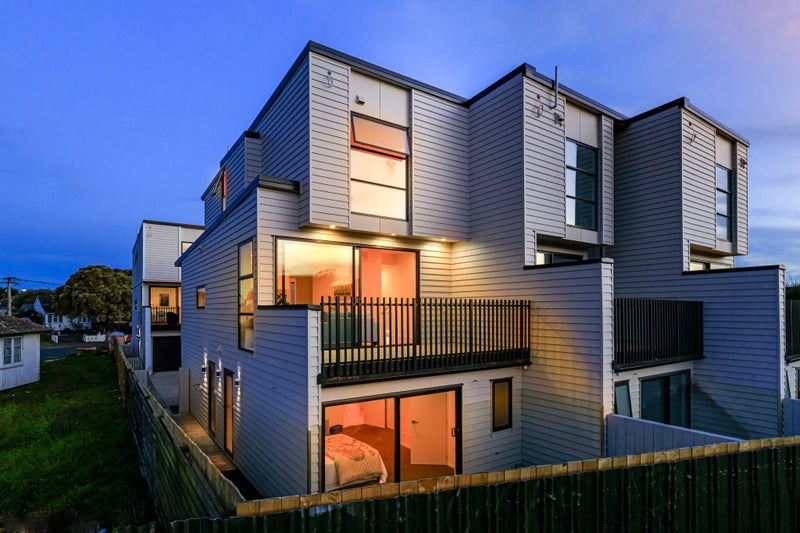 4C Kahu ROAD, Panmure, Auckland - Carousel 1