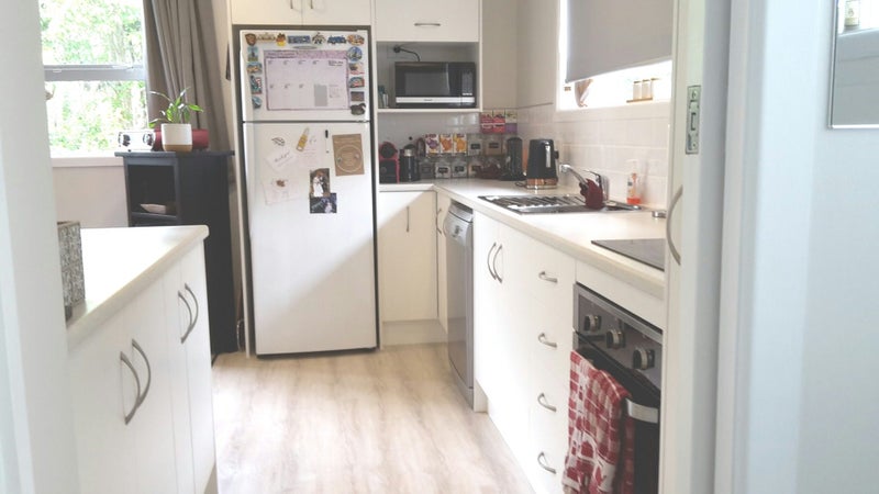 3A Peckham Grove, Tawa, Wellington - Carousel 2