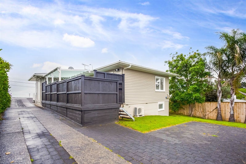 1/248 Sunset Road, Windsor Park, Auckland - Carousel 2