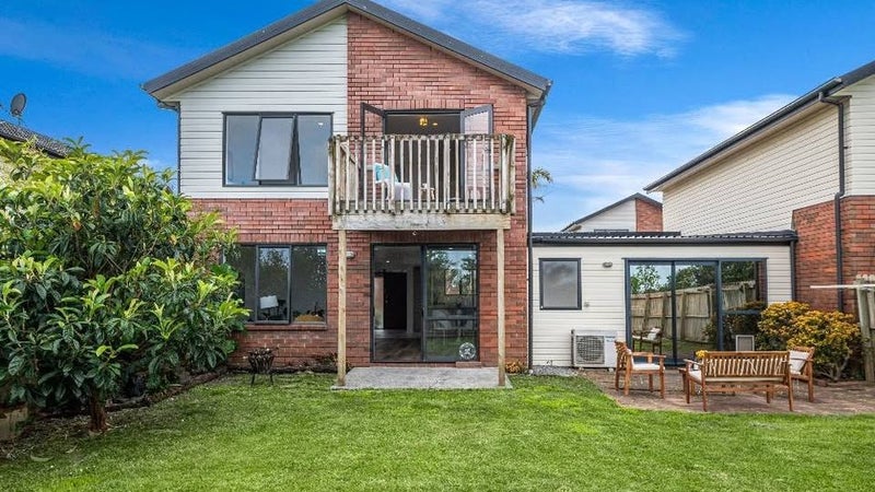 32 Secoia Crescent, Mangere, Auckland - Carousel 1