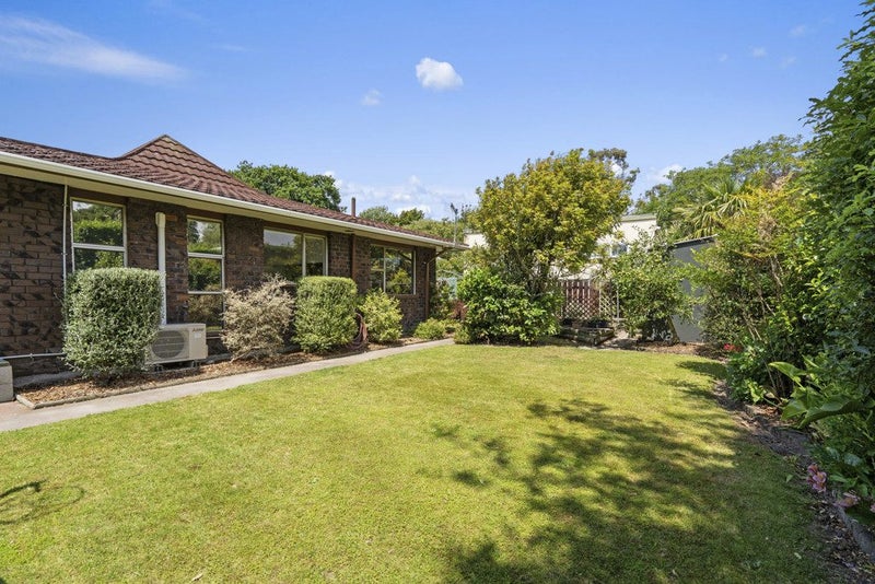 2/54 Heretaunga Square, Silverstream, Upper Hutt - Carousel 2