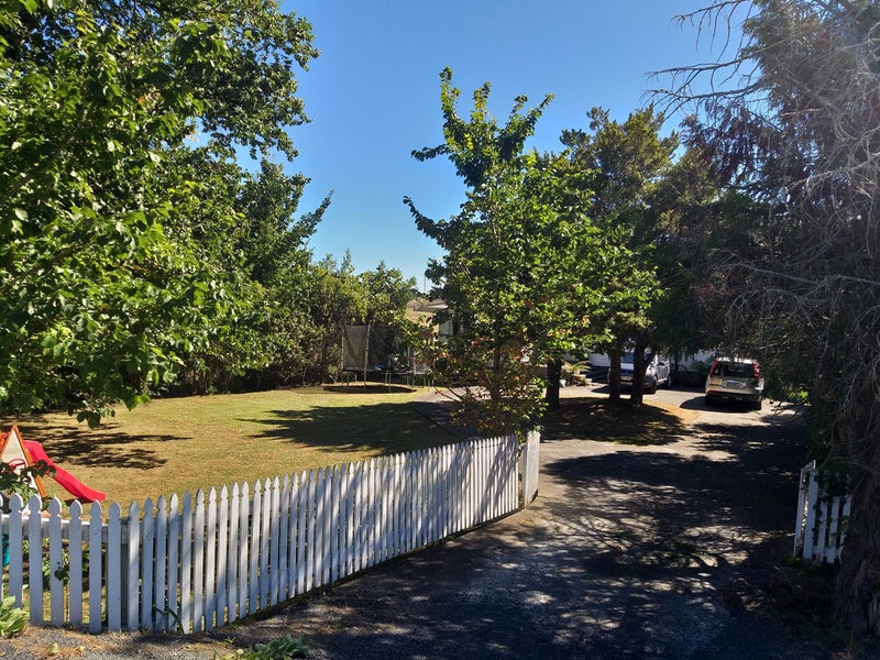 2215 State Highway 2, Pokeno - Carousel 1