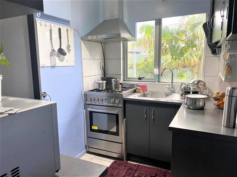 2/43A Merton Street, Trentham, Upper Hutt - Carousel 2