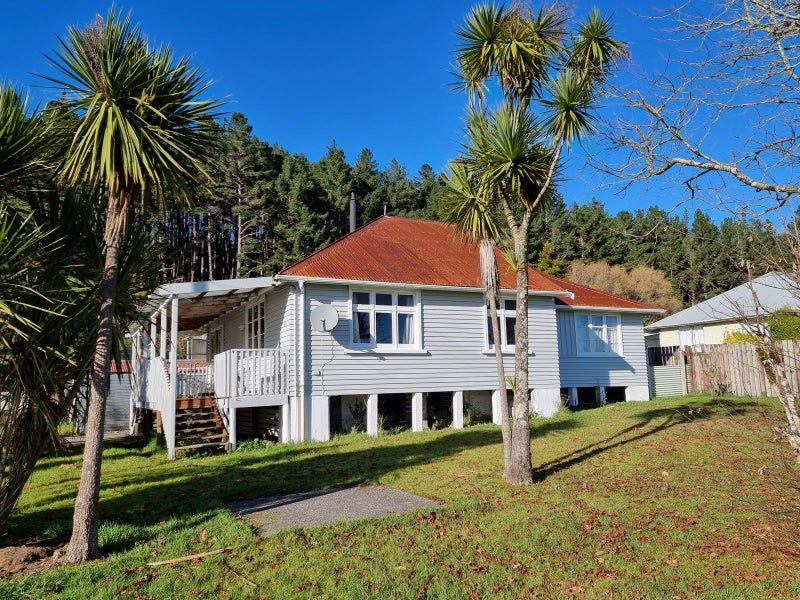 10 Herald Street, Dobson, Greymouth - Carousel 1