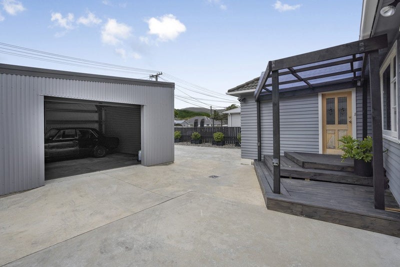 26 Dover Road, Wainuiomata, Lower Hutt - Carousel 21