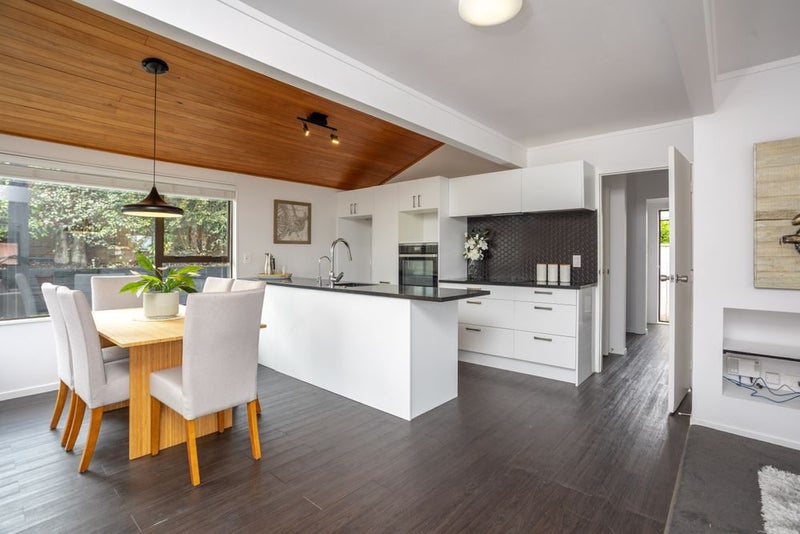 4/1687 Great North Road, Avondale, Auckland - Carousel 2