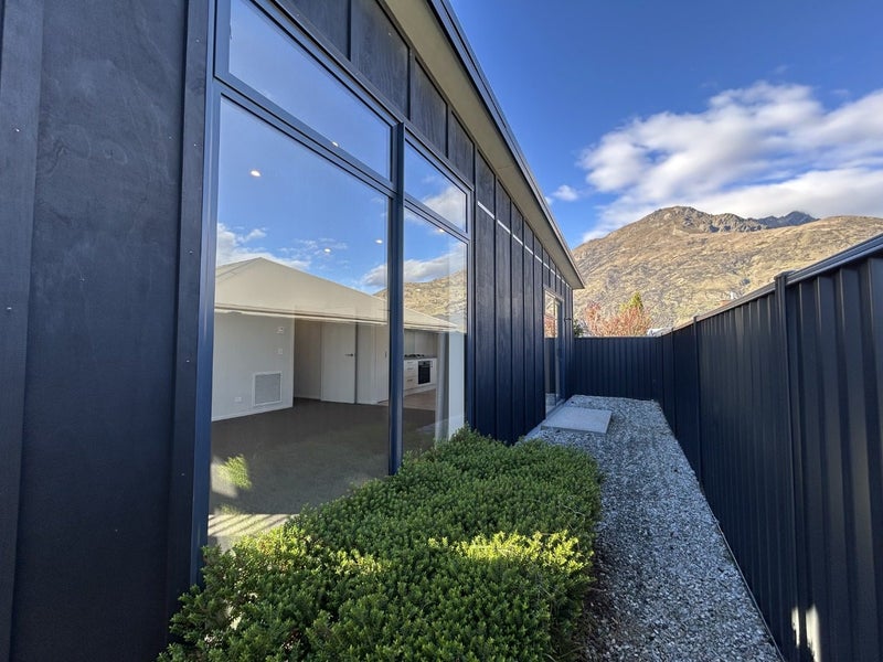 27 Cumberland Road, Lower Shotover, Queenstown - Carousel 17