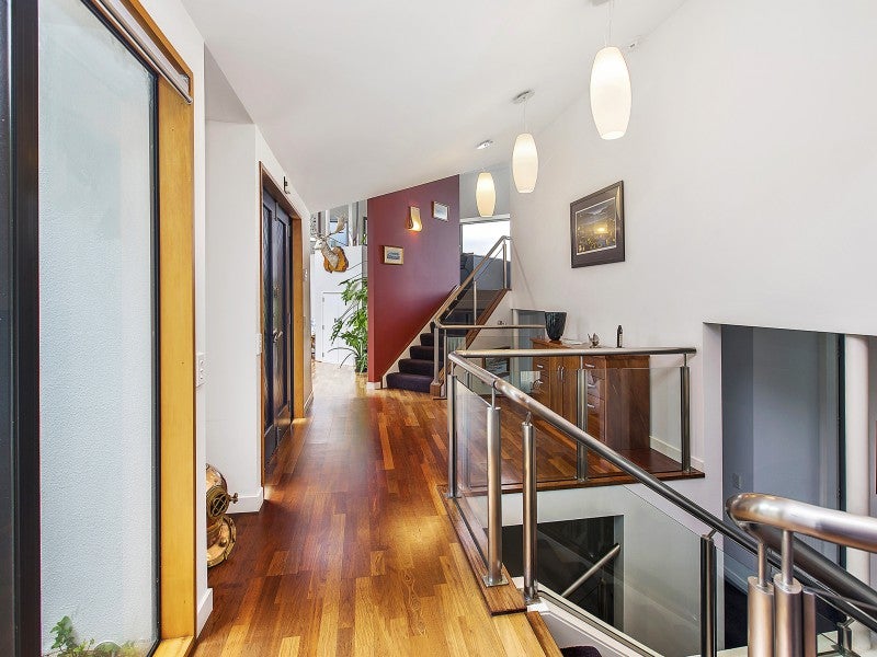 18 Harbour Park Terrace, Khandallah, Wellington - Carousel 2