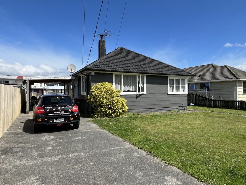 7 Rimutaka Street, Trentham, Upper Hutt - Carousel 1
