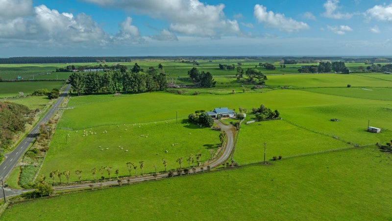 482 Williamsons Line, Marton - Carousel 27