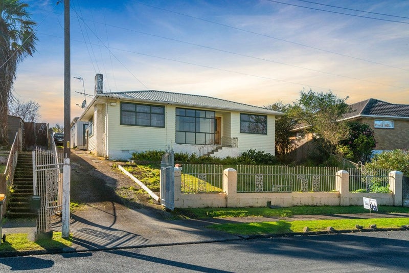 92 Fisher Crescent, Otara, Auckland - Carousel 2