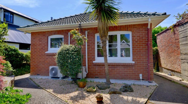 45 Pacific Street, Roslyn, Dunedin - Carousel 1