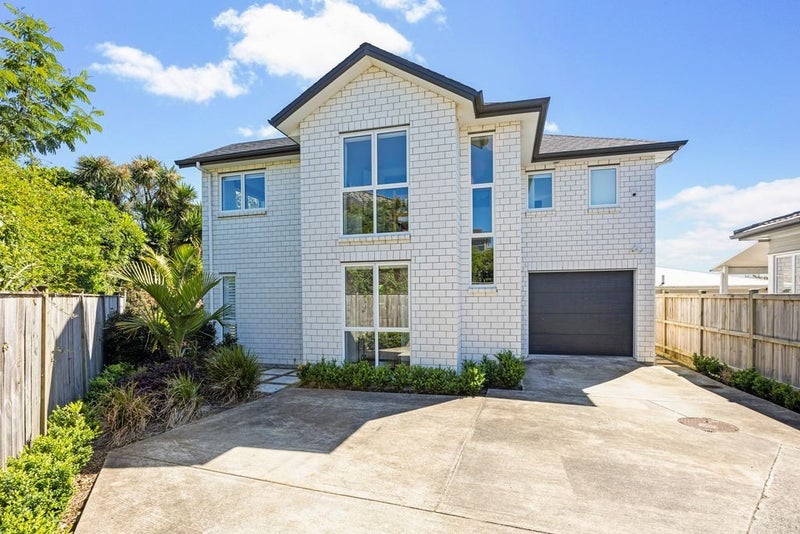 54A Te Kawa Road, Greenlane, Auckland - Carousel 1