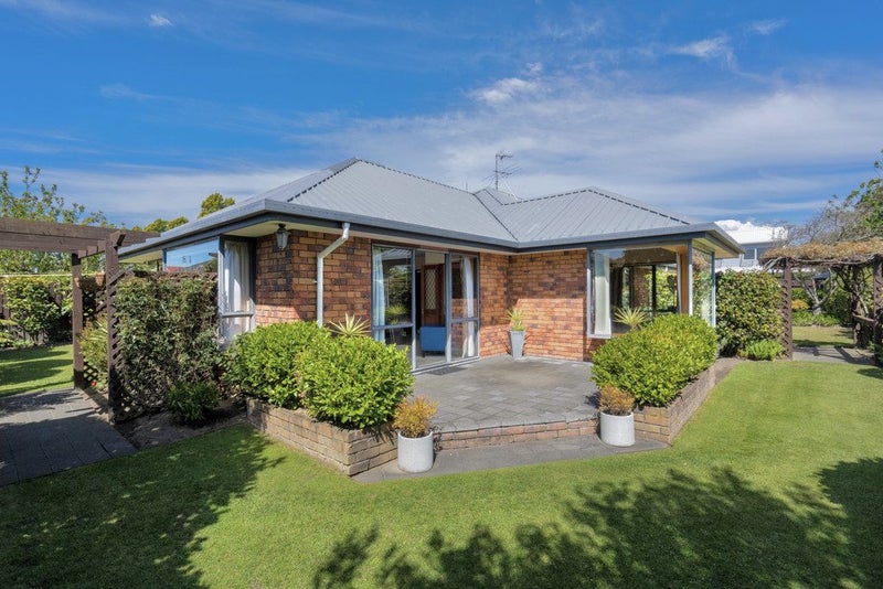 10 Arden Place, Parklands, Christchurch - Carousel 1