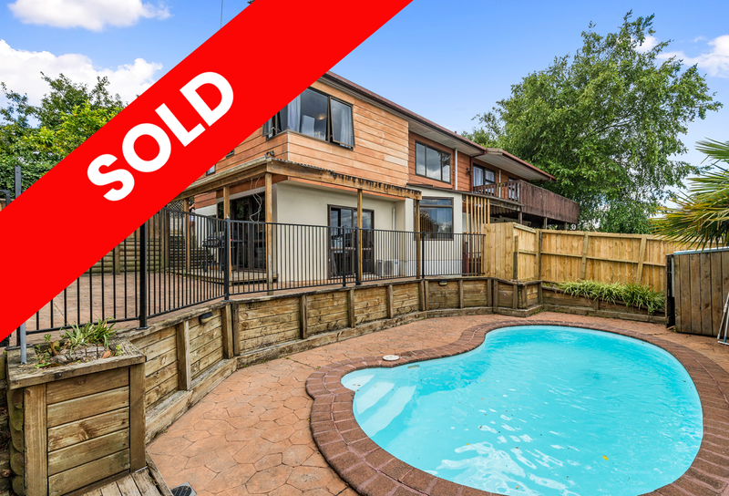 207 Newcastle Road, Grandview Heights, Hamilton - Carousel 1