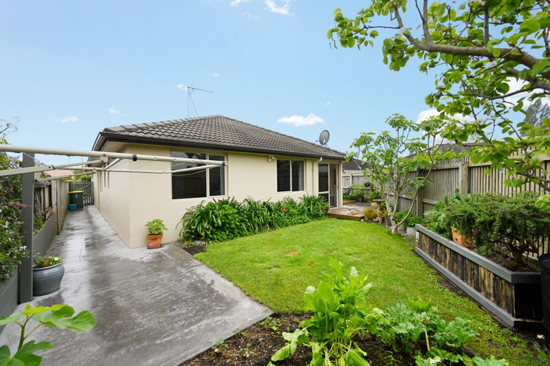10A Taylor Terrace, St Andrews, Hamilton - Carousel 22