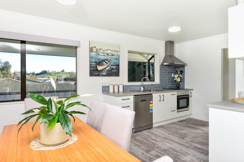 22B Cowley Drive, Temple View, Hamilton - Carousel 1