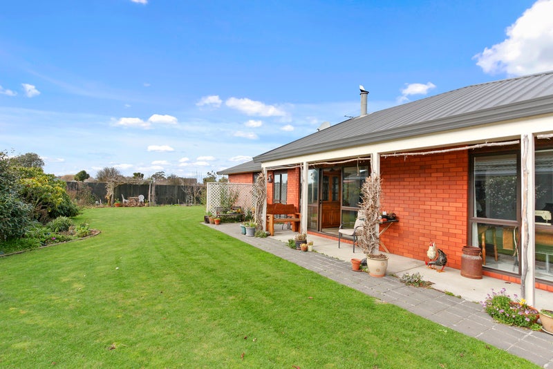 14 Giles Place, Shirley, Christchurch - Carousel 2