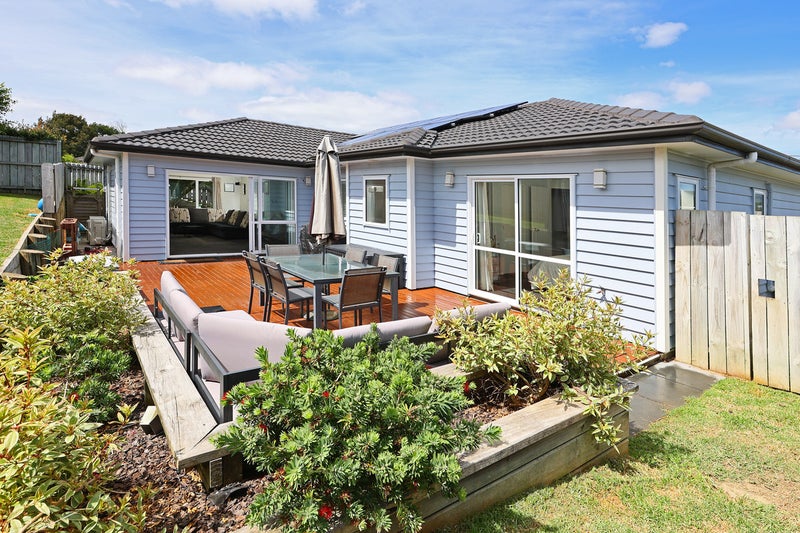 7 Nirmal Place, Sunnyvale, Auckland - Carousel 1