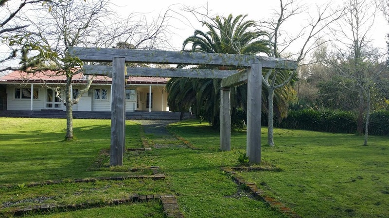 679 Whitford Road, Howick - Carousel 1