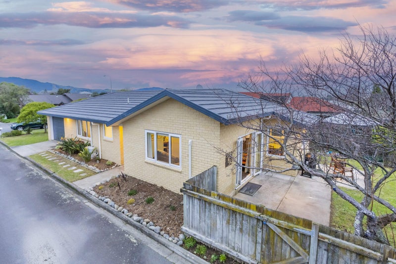 63 Cedar Drive, Paraparaumu Beach, Paraparaumu - Carousel 1