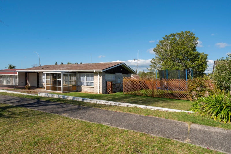 190 Edgecumbe Road, Tauranga South, Tauranga - Carousel 1
