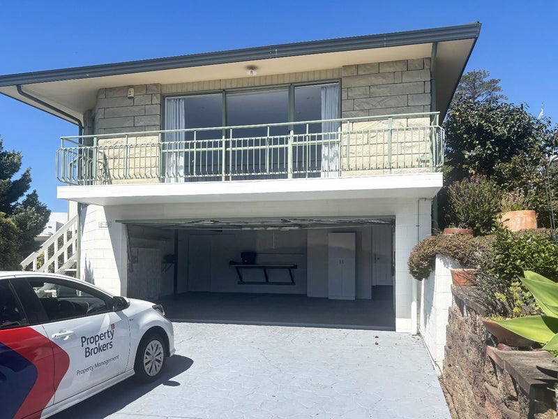 2/89 Churchill Drive, Taradale, Napier - Carousel 2