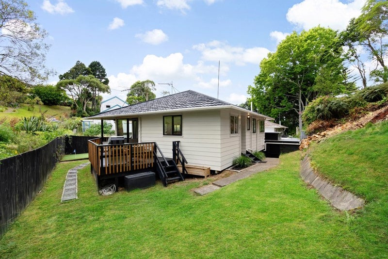 2/110 Salamanca Road, Sunnynook, Auckland - Carousel 2