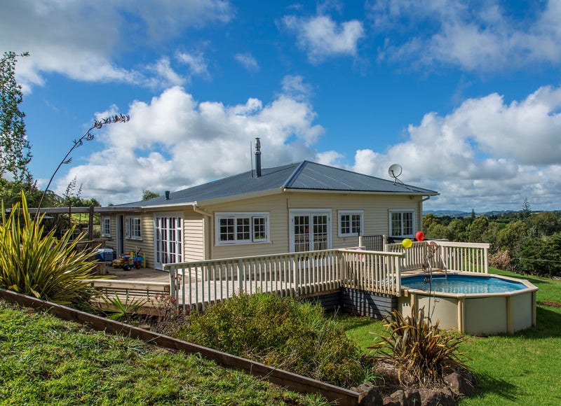 158 Tangihua Road, Whangarei - Carousel 1