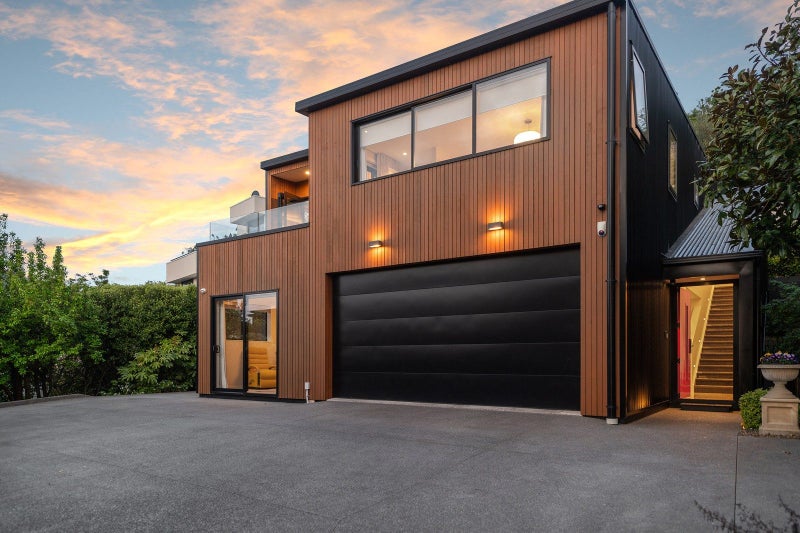 11 Janice Place, Mount Pleasant, Christchurch - Carousel 2