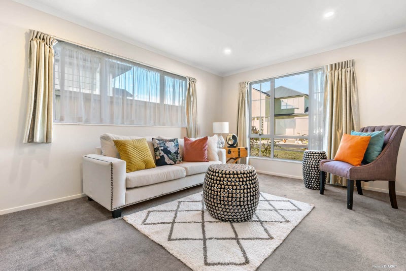 12 Shelby Lane, Flat Bush, Auckland - Carousel 2