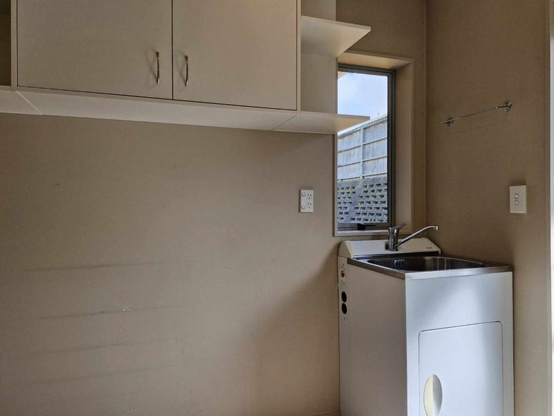 11 Shaldon Crescent, Blagdon, New Plymouth - Carousel 14