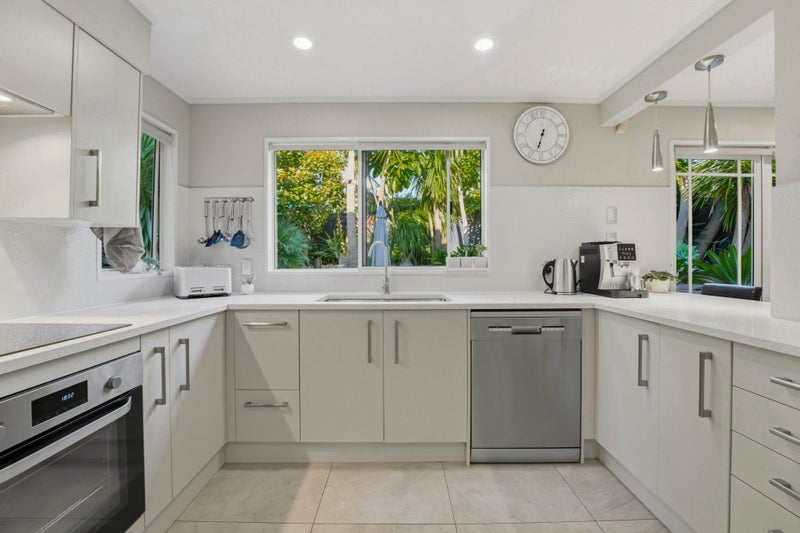 5 Summerfield Lane, Albany, Auckland - Carousel 2