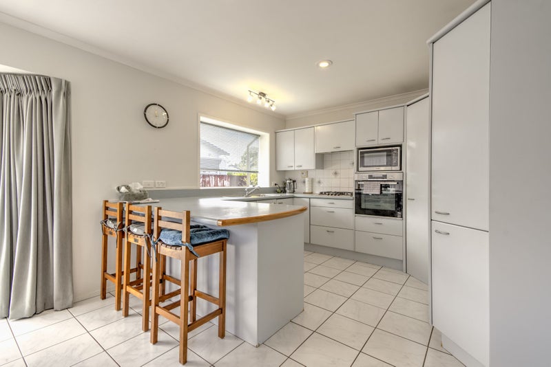 28 Argyle Street, Hamilton East, Hamilton - Carousel 2