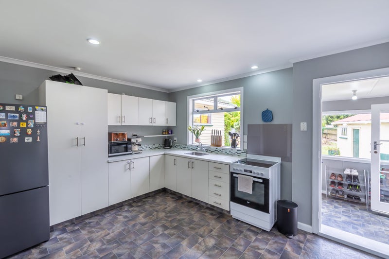 137 Springs Road, Hornby, Christchurch - Carousel 2