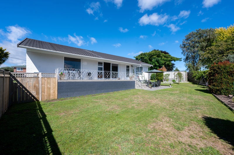 6 Louis Place, Hillcrest, Rotorua - Carousel 2