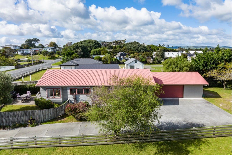 14 Moir Point Road, Mangawhai Heads, Mangawhai - Carousel 1
