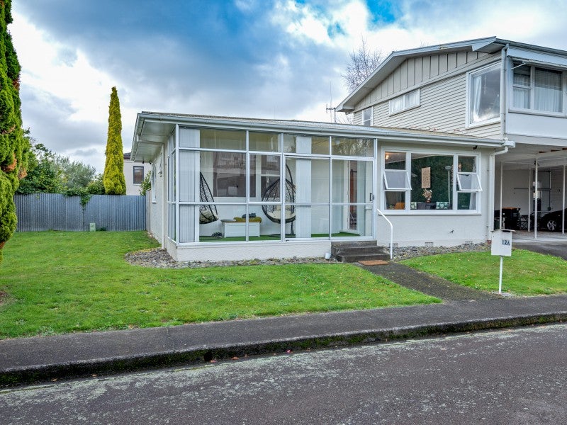 12A Te Awe Awe Court, Hokowhitu, Palmerston North - Carousel 2