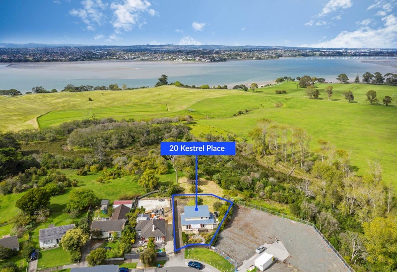 20 Kestrel Place, Wai o Taiki Bay, Auckland - Carousel 2