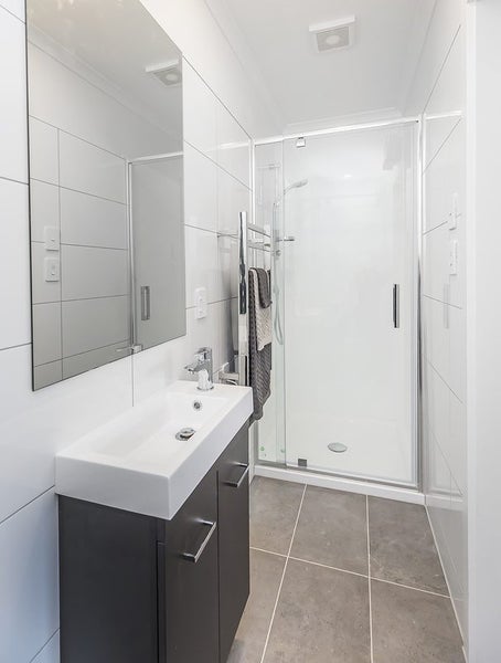 2/69 Darlington Road, Miramar, Wellington - Carousel 15