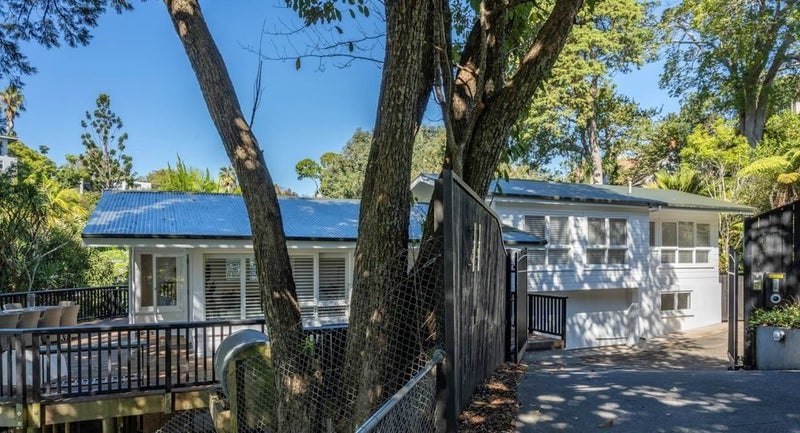 11 Judges Bay Road, Parnell, Auckland - Carousel 1