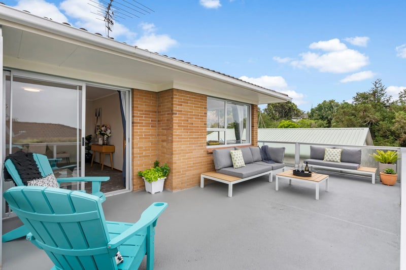 74 Advene Road, Cockle Bay, Auckland - Carousel 2