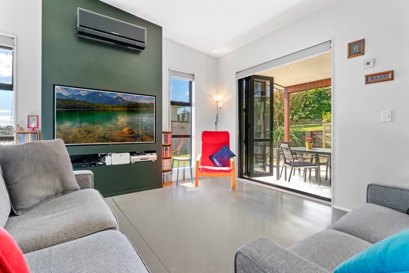 9 Utopia Park Heights, Welcome Bay, Tauranga - Carousel 2