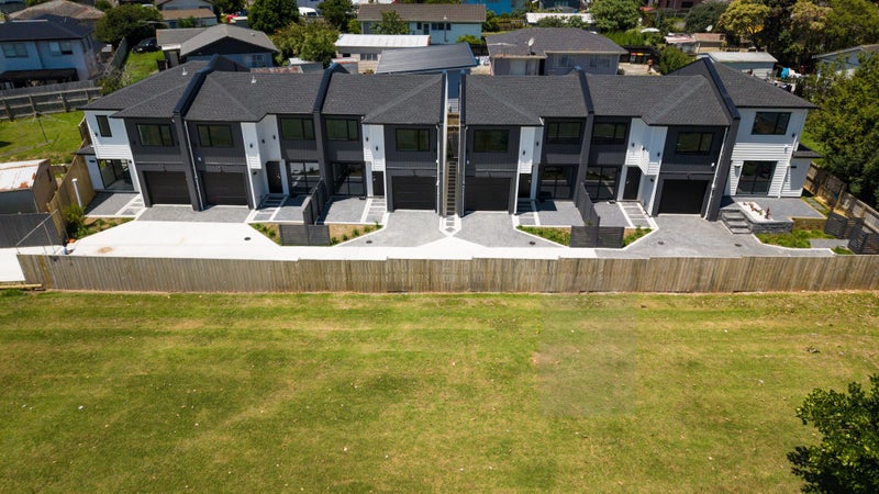 16 Flinders Place, Otara, Auckland - Carousel 2